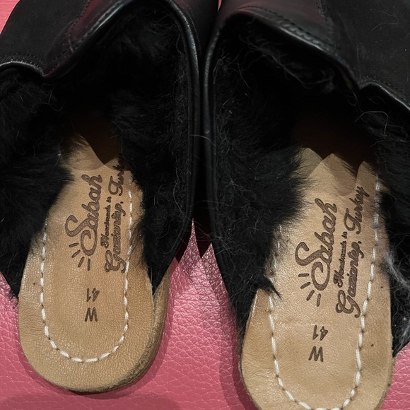 Sabah Black Leather Mules Classic Comfort - Picture 4 of 5
